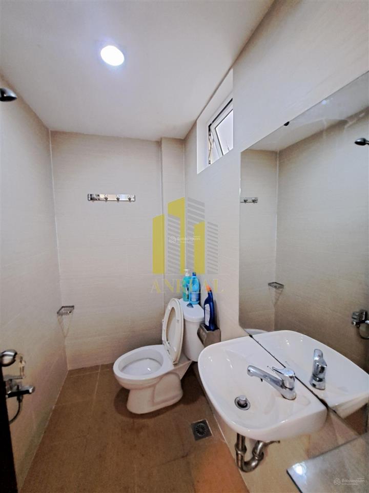 Cho thuê nhà hầm 3 lầu giá chỉ 28 triệu khu đô thị an phú