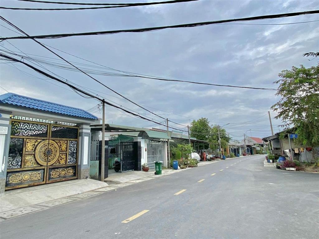 Chính chủ bán đất 115m2 ngay quốc lộ 22 gần kcn trảng bàng giá 650tr, sổ hồng riêng