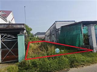 Tôi cần bán đất 150m2 ngay chợ phước thạnh củ chi giá 950tr sổ hồng riêng dân cư đông đúc