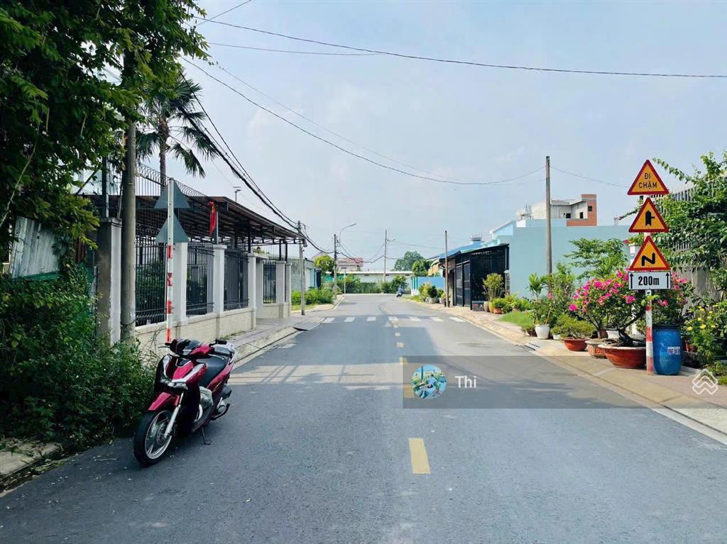 90m2 đất thổ cư sát vin hóc môn giá chỉ 1,27 tỷ, ngay tỉnh lộ 2 tân phú trung củ chi sổ hồng riêng
