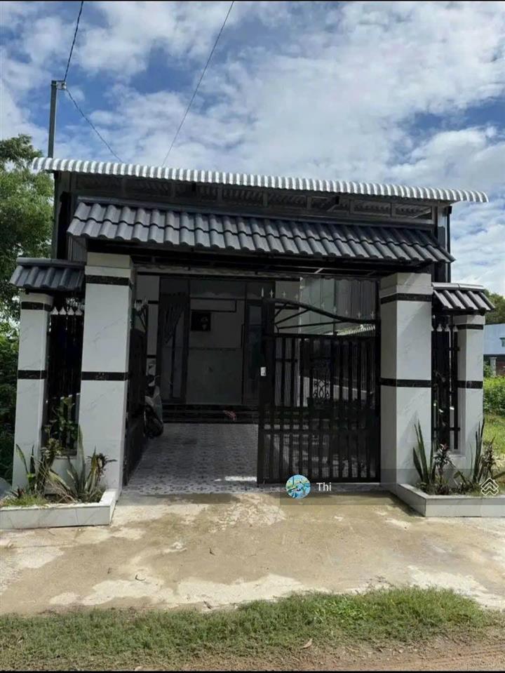 Nhà tân phú trung, củ chi, gần bệnh viện xuyên á, diện tích 118m2 sổ riêng giá 1,2 tỷ
