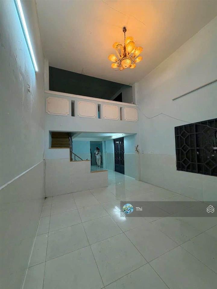 Trả nợ ngân hàng bán nhà 131m2, đường hồ văn tắng, tân phú trung giá chỉ 1,2 tỷ sổ hồng riêng
