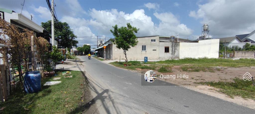 Chủ cần tiền bán lại lô đất 130m2 đ. nguyễn thị rành xã tân an hội củ chi, sổ hồng, giá 1 tỷ