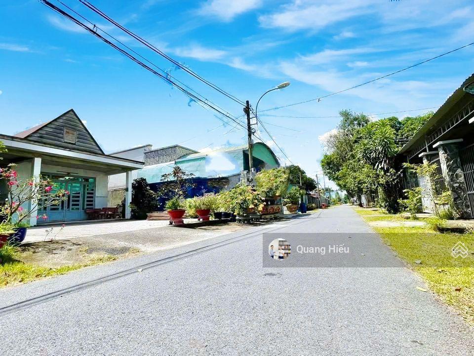 Kẹt nợ! bán lô đất 243,5m2 (80m2 thổ) xã tân phú trung củ chi giá 1.2 tỷ, đường nhựa 6m