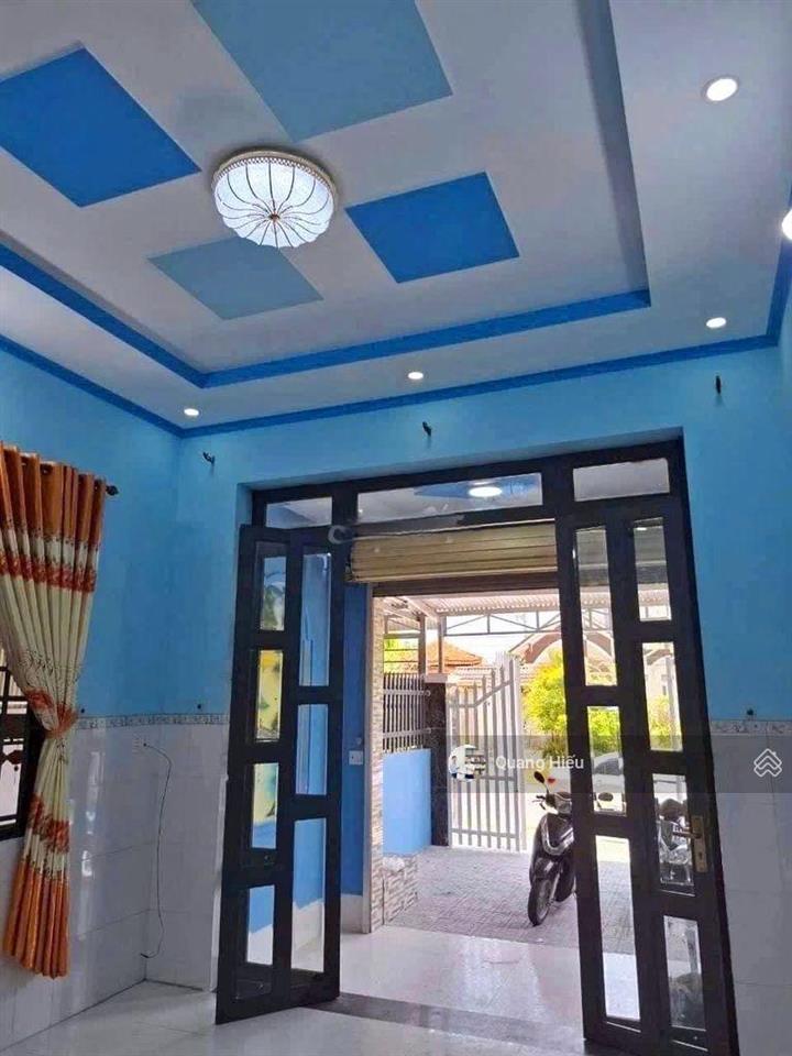 Bán căn nhà đẹp đ.nguyễn thị lắng xã tân phú trung củ chi, dt 86m2, giá 1 tỷ