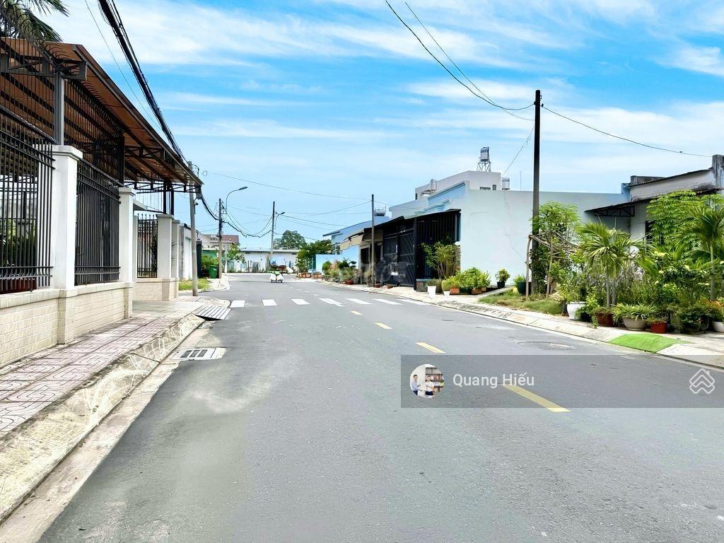 Bán gấp lô đất 80m2 đường lê thị hà hóc môn, sổ hồng riêng, đất thổ cư, giá 1.5 tỷ