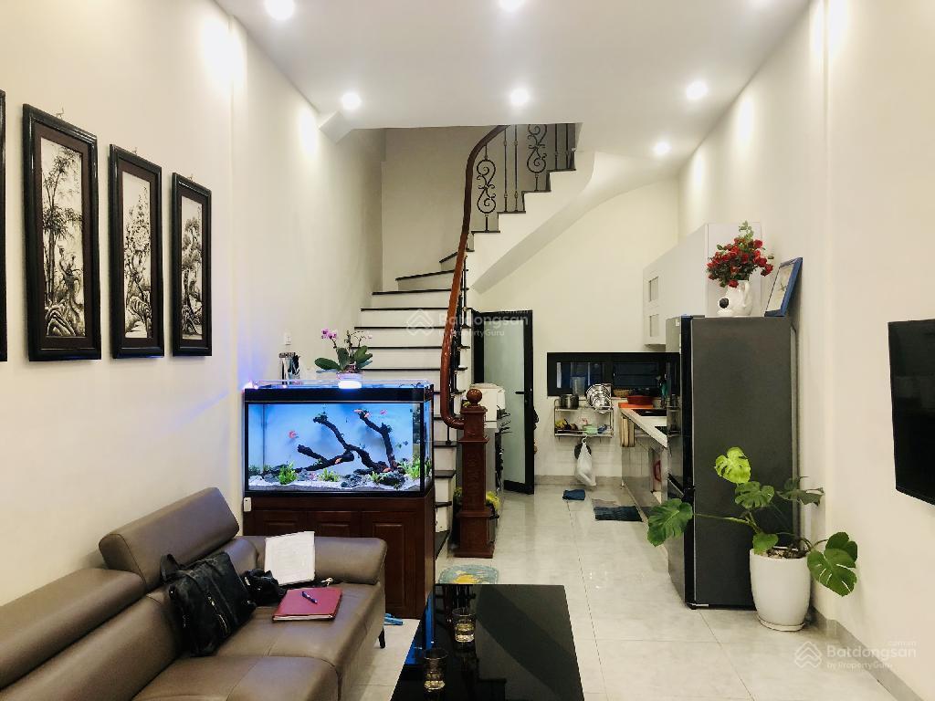 Bán nhà 33m2,5 tầng, mt 4,5m, giá 6,7 tỷ, lô góc, ô tô đỗ cửa , liên mạc, bắc từ liêm
