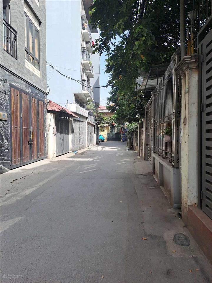 Bán nhà 33 m2,5 tầng, mt 4,5m, giá 5,2 tỷ, ô tô đỗ cửa , đại cát, liên mạc, bắc từ liêm