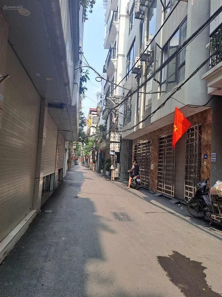 Bán nhà 34m2, mt4m, 5 tầng, 5,8tỷ, ô tô đỗ cổng , ngõ nông, trung kiên,tây tựu, bắc từ liêm.