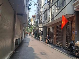 Bán nhà 34m2, mt4m, 5 tầng, 5,8tỷ, ô tô đỗ cổng , ngõ nông, trung kiên,tây tựu, bắc từ liêm.