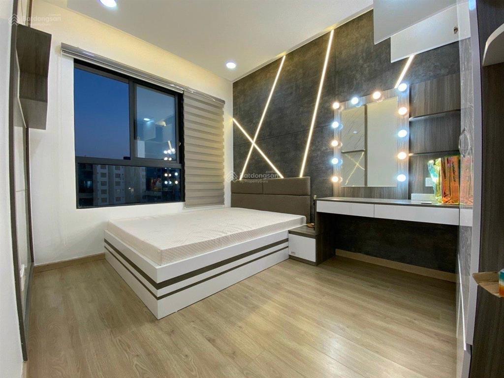 Cần bán căn khu emerald 3pn + 3wc (112m2), giá 6.3 tỷ (bao thuế phí), ntcb, view thành phố siêu mát