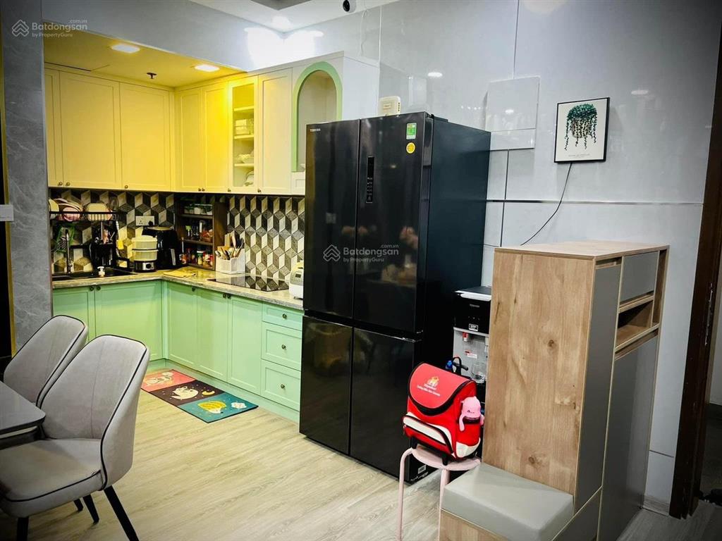 Cần bán căn hộ khu ruby 2pn + 2wc (70m2), giá 4.3 tỷ (đã có sổ), full nội thất, view siêu đẹp