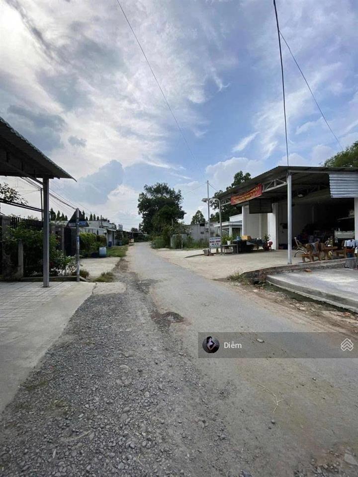 Bán lô 115m2 đất giá 650tr đ.nguyễn văn rốp ngay trung tâm thị xã trảng bàng, dân cư đông, sổ riêng