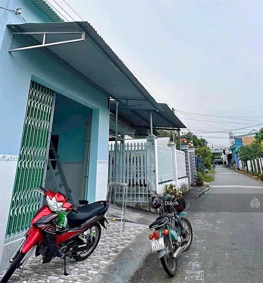 Cần bán 165m2 đất sẵn 5p trọ giá 800tr. đ.nguyễn du gần chợ trảng bàng, sổ hồng riêng, dân cư đông