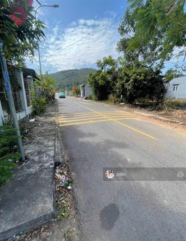 Chủ ngộp bank cần bán lô 245m2 đất đ. nguyễn văn rốp gần trung tâm tx trảng bàng giá 500tr, shr