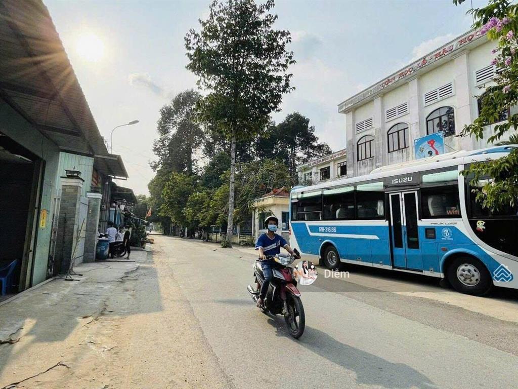 Cần bán lô đất đ.ba sa  phước hiệp, dt 110m2 giá 1 tỷ, sổ hồng riêng, dân cư xung quanh hiện hữu