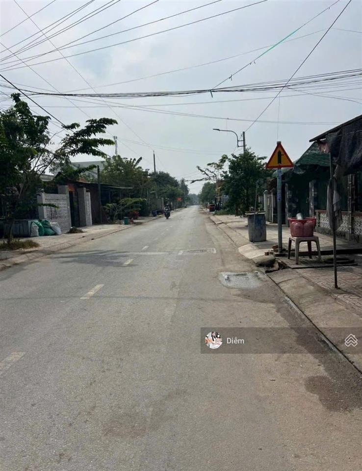 Chú hiếu còn 1 lô đất ở đ.nguyễn thị se  tân thông hội, dt 129m2 giá 1 tỷ còn thương lượng, shr