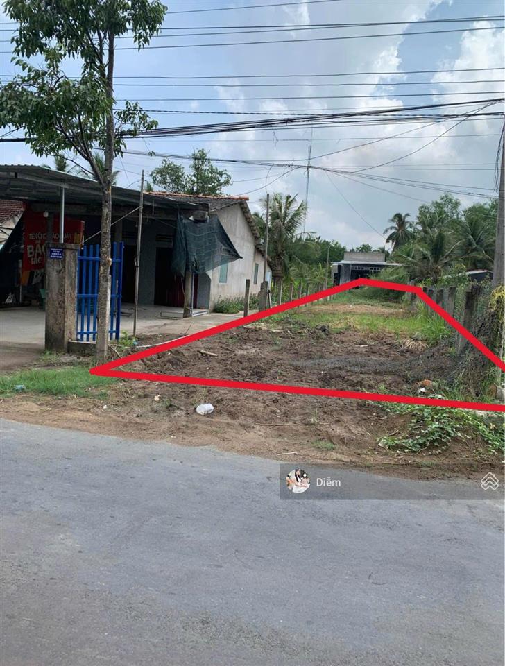 Duy nhất 1 lô đất nằm ở đ. liêu bình hương  thị trấn củ chi. dt 152m2 giá 1,1 tỷ. sổ hồng riêng
