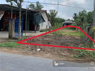 Duy nhất 1 lô đất nằm ở đ. liêu bình hương  thị trấn củ chi. dt 152m2 giá 1,1 tỷ. sổ hồng riêng