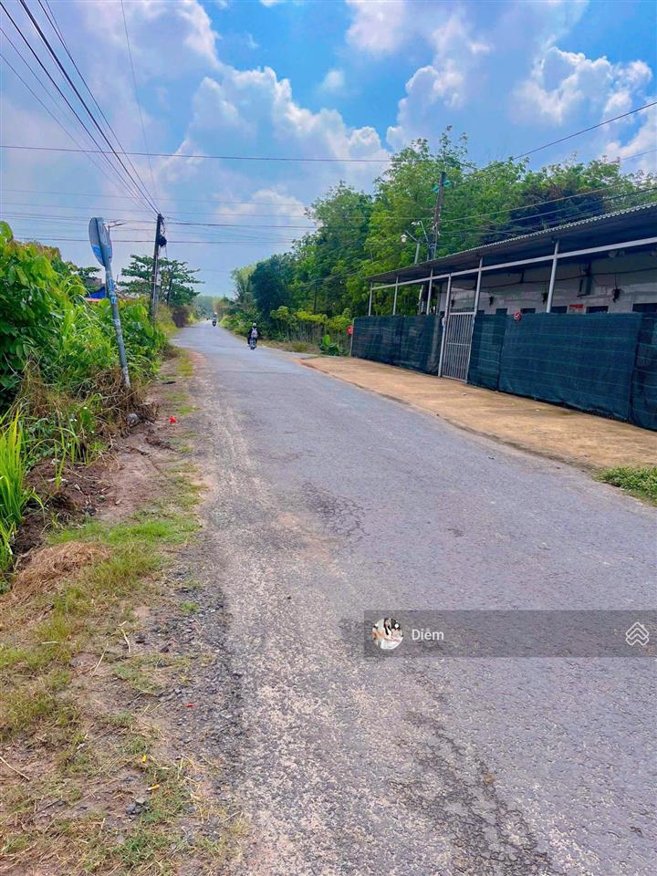 Đất đẹp ở đ. đặng văn trước gần ngã tư an bình cách tầm 3 phút đi xe, với 289m2 giá 650tr, sổ riêng