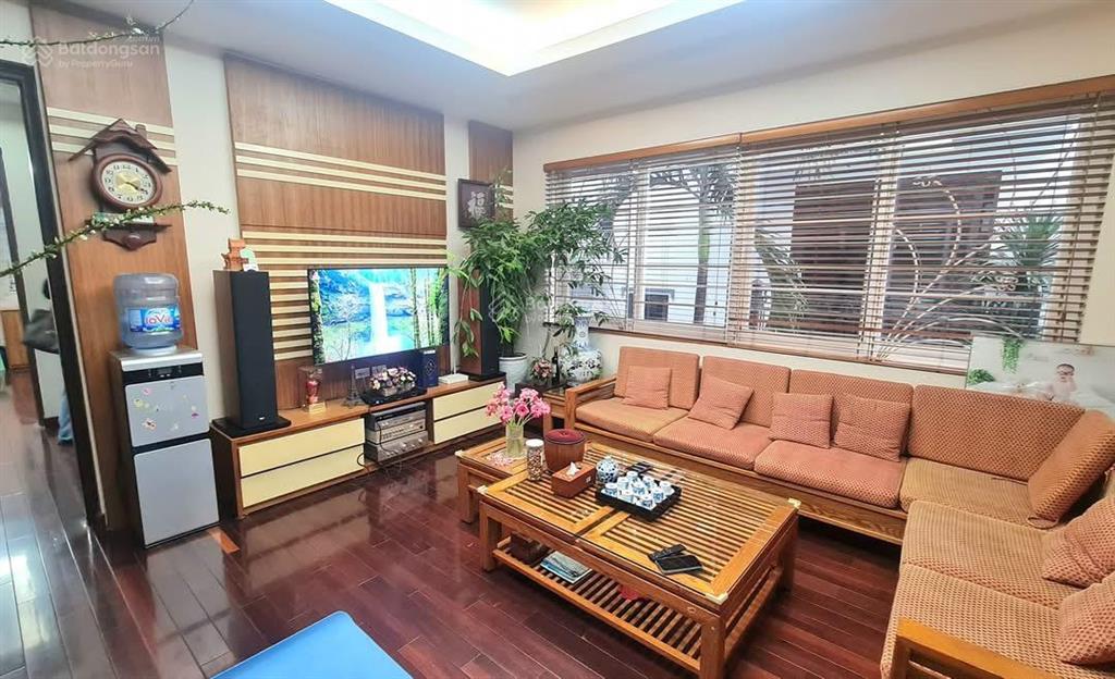 Nhà hiếm phố dương khuê, cầu giấy, 50m 3 tầng, ô tô đỗ cửa, vị trí đẹp, ở và kinh doanh hiệu quả