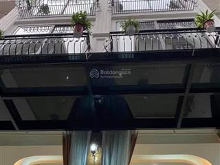 Phân lô hoàng quốc việt, 67m 5 tầng, mặt tiền đẹp, ngõ thông, ô tô, sẵn ô chờ thang máy, dòng tiền