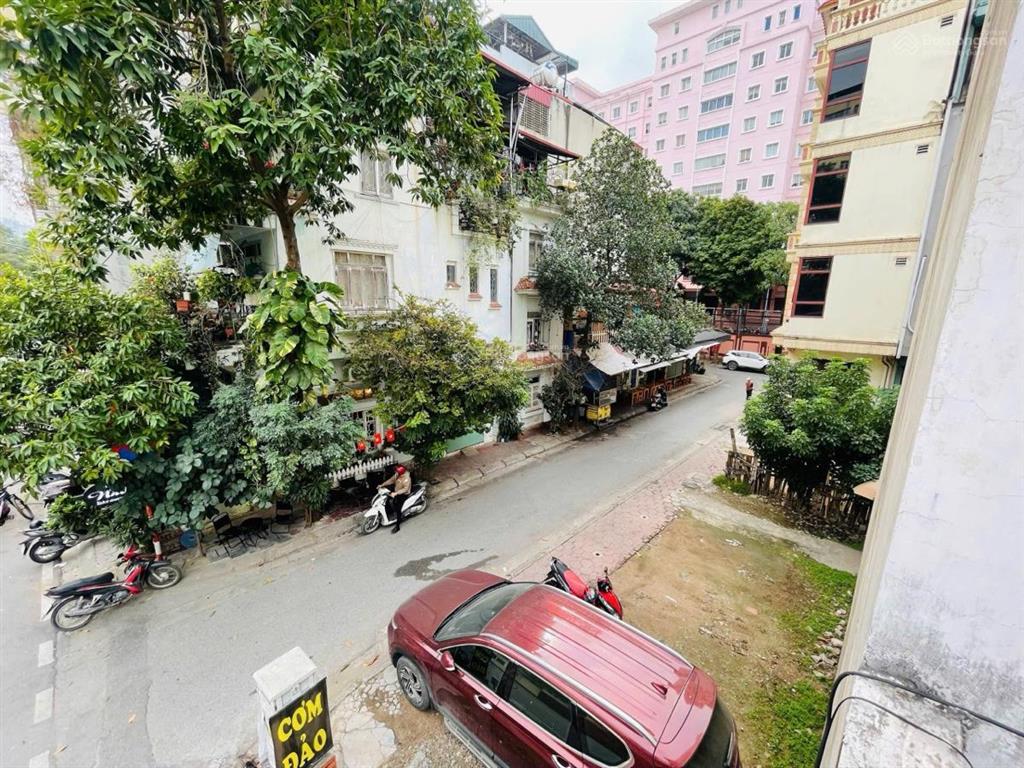 Phân lô hoàng sâm, 68m 5 tầng, ôtô tránh, gần phố, khu dân trí cao, cho thuê văn phòng đỉnh