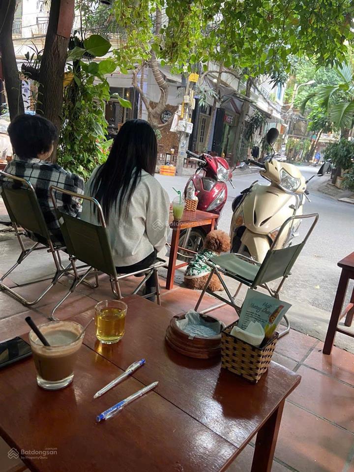 Phân lô khu vực hoàng quốc việt, 70m 5t, thang máy, ôtô tránh, ở và kinh doanh cực tốt