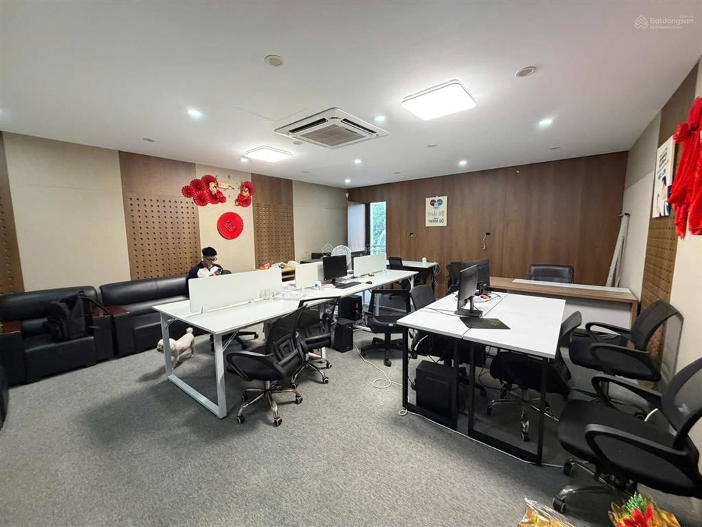 Nhà đẹp lô góc pháo đài láng, 62m 6 tầng, thang máy xịn, phân lô, vỉa hè, 2 ôtô tránh, nhà đẹp, kd