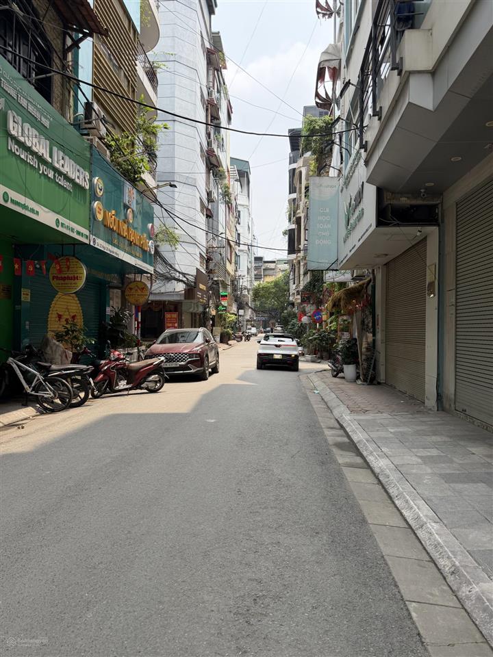 Nhà đẹp lô góc pháo đài láng, 62m 6 tầng, thang máy xịn, phân lô, vỉa hè, 2 ôtô tránh, nhà đẹp, kd