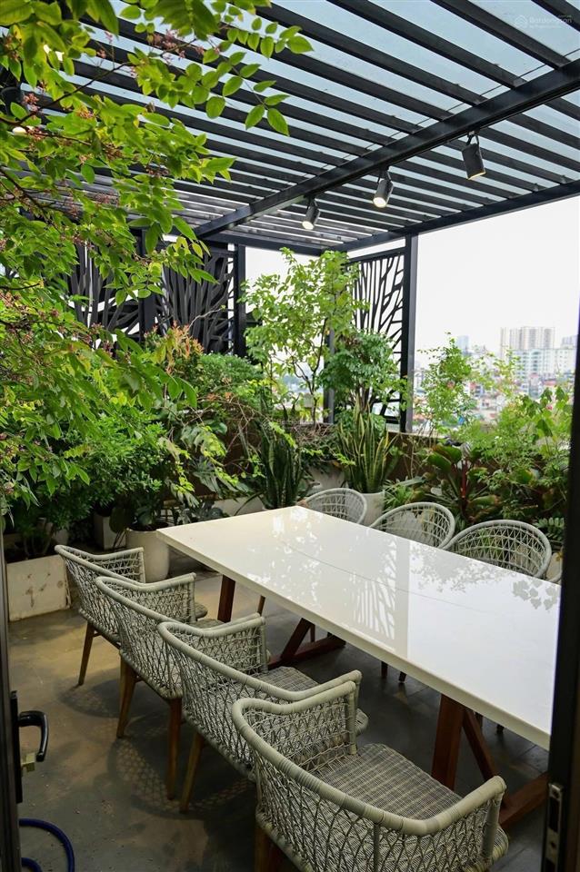 Phân lô hoàng quốc việt, 70m 4 tầng, mt rộng, ôtô vào nhà, thang máy chờ, sổ đẹp, ở và kinh doanh