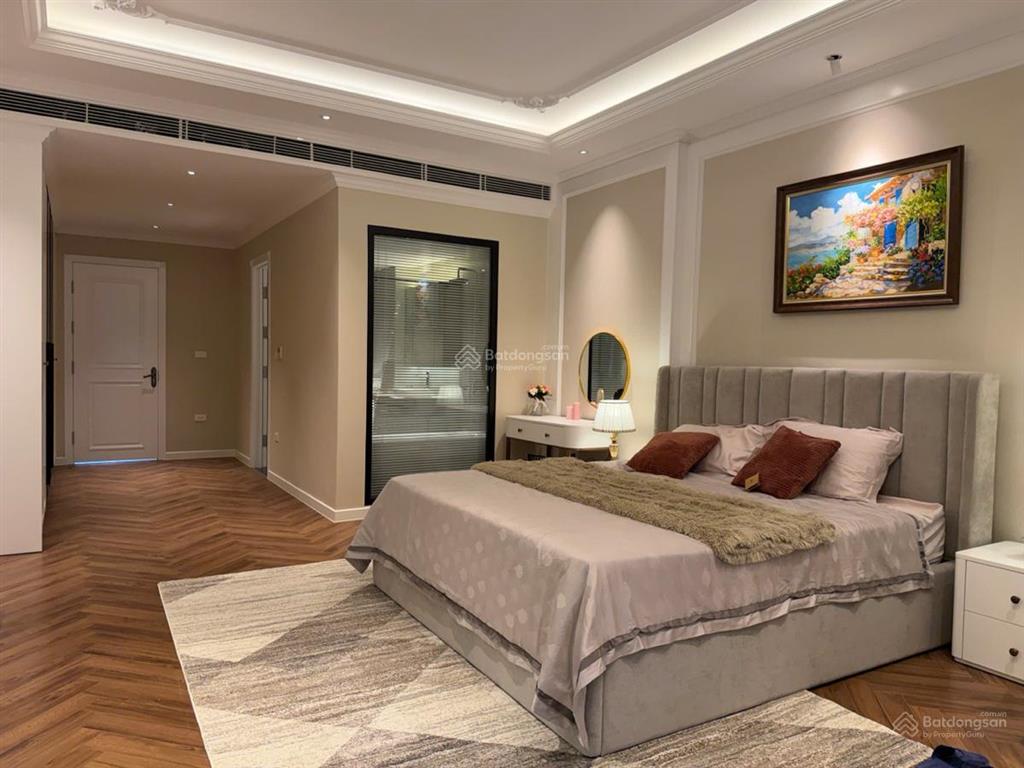 Phân lô hoàng quốc việt, 70m 4 tầng, mt rộng, ôtô vào nhà, thang máy chờ, sổ đẹp, ở và kinh doanh