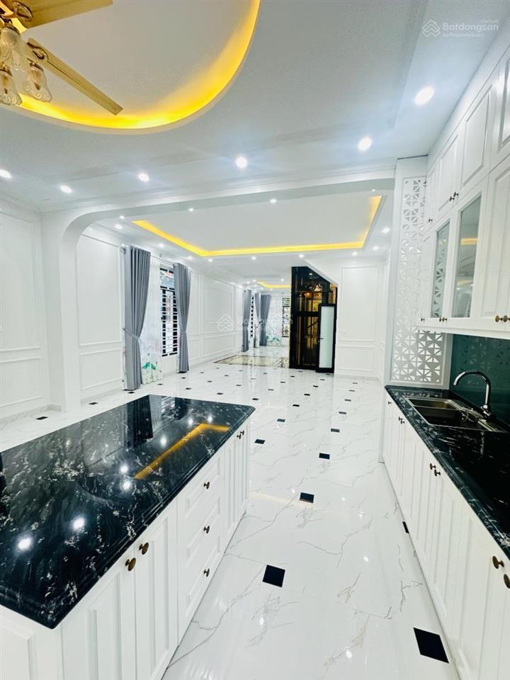 Bán nhà nguyễn chí thanh, 59m 7 tầng, thang máy êm ru, 2 thoáng, gara, nhà đẹp ở ngay, kinh doanh