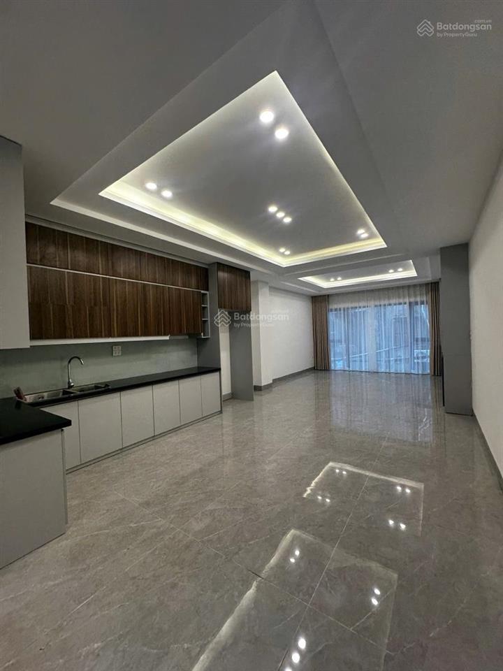 Tòa vp mai dịch, 65m2 x 6 tầng, thang máy, lô góc, mặt tiền đẹp, ô tô tránh, khai thác đa công năng
