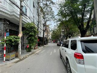 Tòa vp mai dịch, 65m x 6 tầng, thang máy, lô góc, mặt tiền đẹp, ô tô tránh, khai thác đa công năng