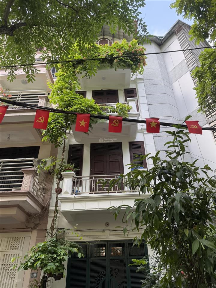 Phân lô mai dịch, 66m 4t, hai mặt thoáng, ô tô 7 chỗ đỗ cửa, dòng tiền ổn định, gần đh thương mại