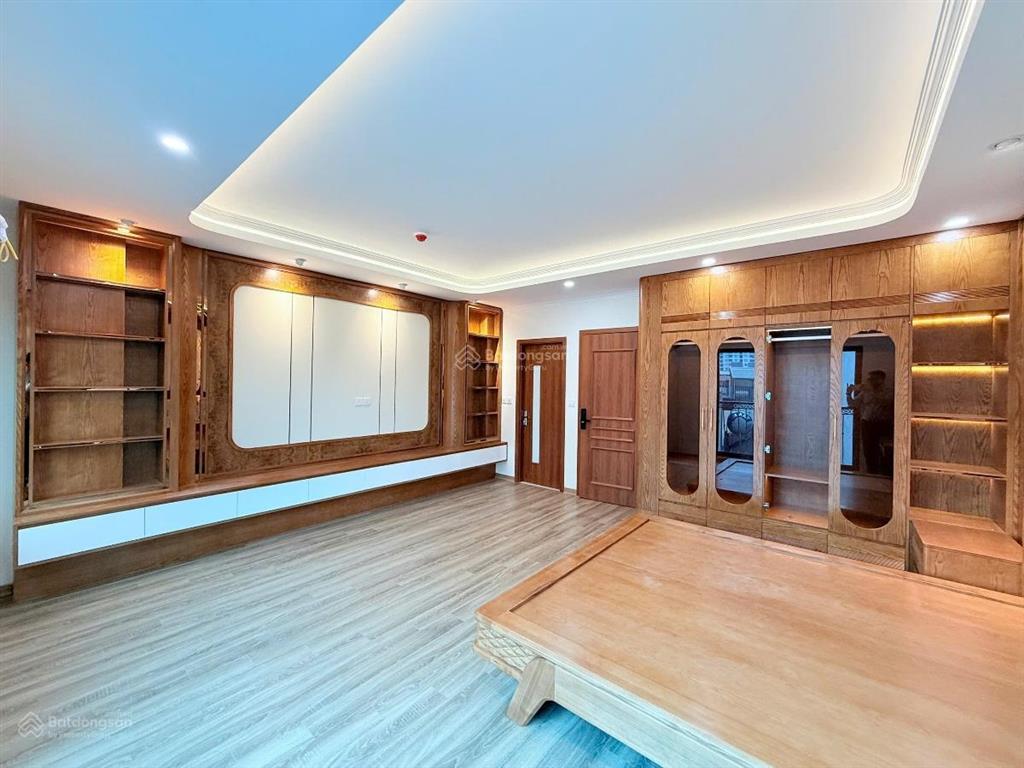 Siêu phẩm cầu giấy, 52m 7t thang máy, lô góc, mặt tiền hoa hậu, ô tô tránh, nhà đẹp, ở và kdoanh