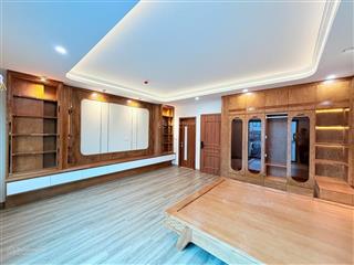 Siêu phẩm cầu giấy, 52m 7t thang máy, lô góc, mặt tiền hoa hậu, ô tô tránh, nhà đẹp, ở và kdoanh