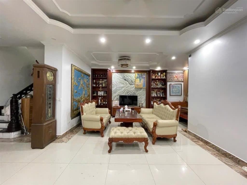 Bán nhà trung kính, 70m 6 tầng, nhà đẹp, ô tô, khu dân trí cao, an sinh đỉnh, kinh doanh sầm uất