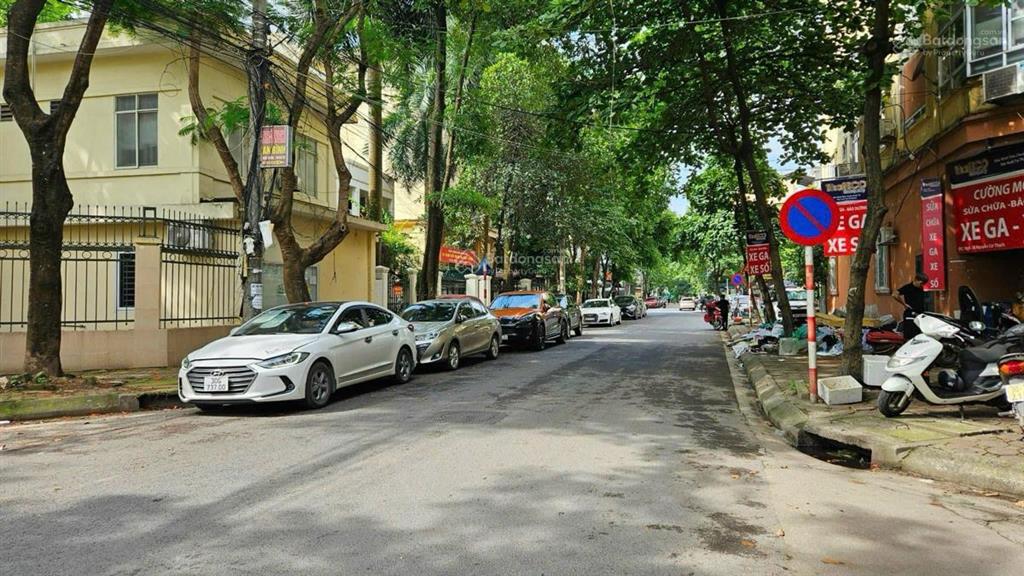 Nhà mới khu nghĩa đô, 56m 5t thang máy, gara ô tô, lô góc thoáng, khu dân trí cao, khai thác tốt
