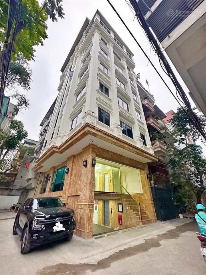 Toà nhà văn phòng hoàng quốc việt, lô góc 3 mặt tiền, phân lô, 70m2*7t thang máy, sổ vuông, ko qh