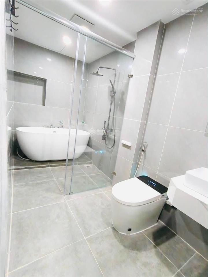 Tòa nhà mặt phố nguyễn văn huyên, thang máy, vỉa hè đá bóng, dt 5%/năm, gpxd, pccc chuẩn, 89m2x9t