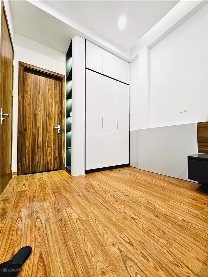 Qh ổn định! phân lô hoàng quốc việt, ngõ thông xe tải tránh, gara ô tô, 2 thoáng, sổ cc, tm, 74m2