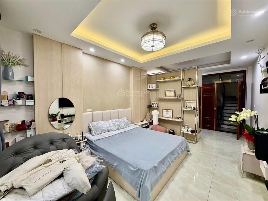 Hiếm! phân lô mai dịch, cầu giấy, 55m*6t vỉa hè, ô tô tránh, dừng đỗ ngày đêm, ở và kdoanh cực tốt