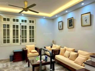 Bán phân lô hoàng quốc việt, 59m, 4 tầng, mặt tiền 6m, đường ô tô, 2 mặt thoáng, khu dân trí cao