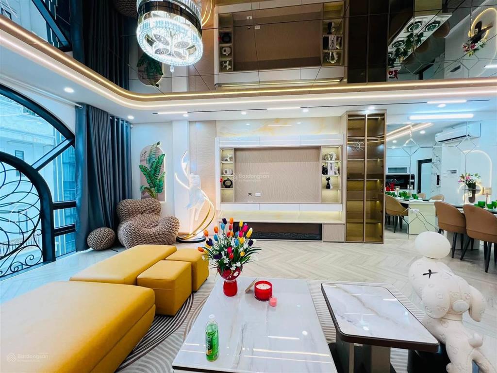 Phân lô dịch vọng 50m 5 tầng, vỉa hè, sẵn thang máy, ở sướng, khai thác kinh doanh ngay