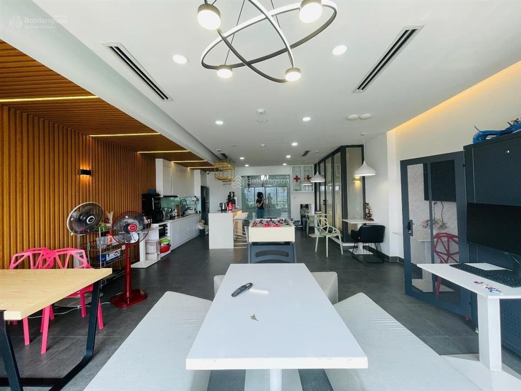 Hiếm có! phân lô hoàng quốc việt, lô góc 2 thoáng, thang máy chờ, 90m 6t, gara, kinh doanh đa dạng
