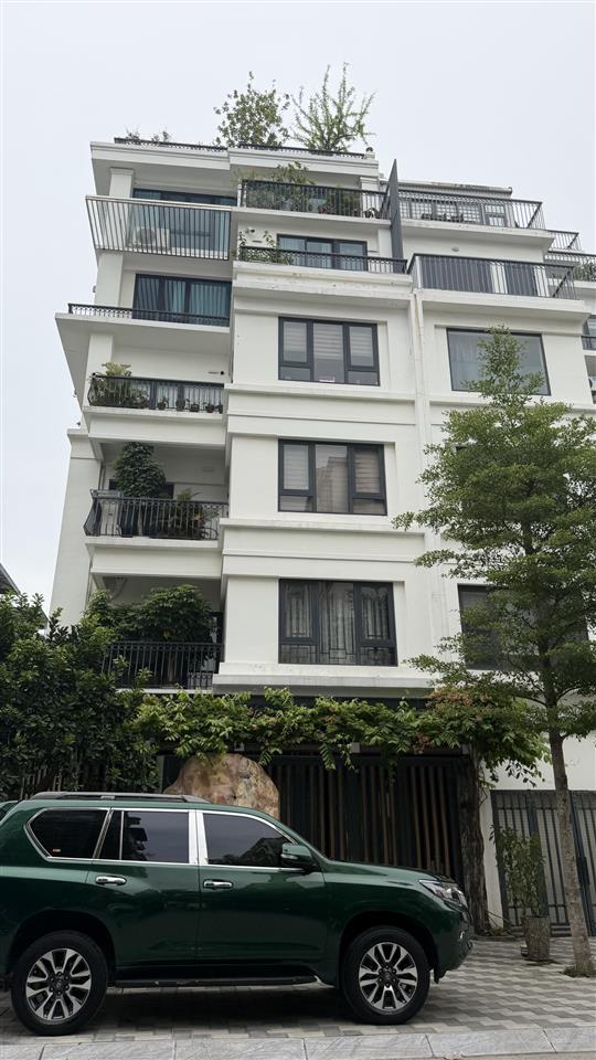 Bán nhà phân lô trần duy hưng 56m x 5 tầng, 2 mặt thoáng, vỉa hè, kinh doanh sầm uất, sẵn dòng tiền