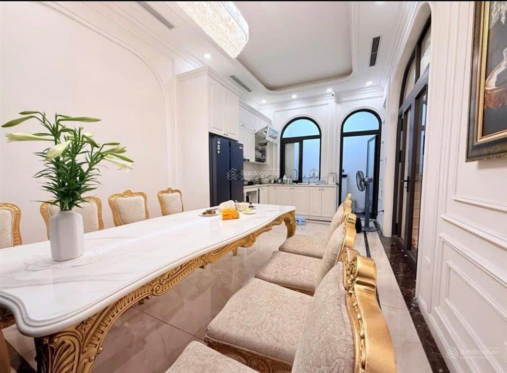 Bán nhà đường nguyễn thị định quận cầu giấy