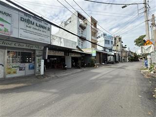 Ngộp bank 10 tỷ  quỹ đất lớn 240m² ngang khủng 10m gần ngã tư thủ đức  cấp gpxd 5 tầng + tum